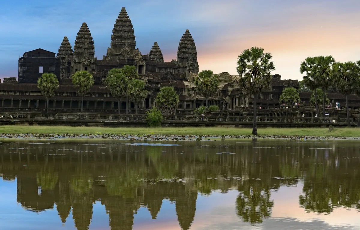 cambodia and  antenna beveled in Siem Reap, Cambodia